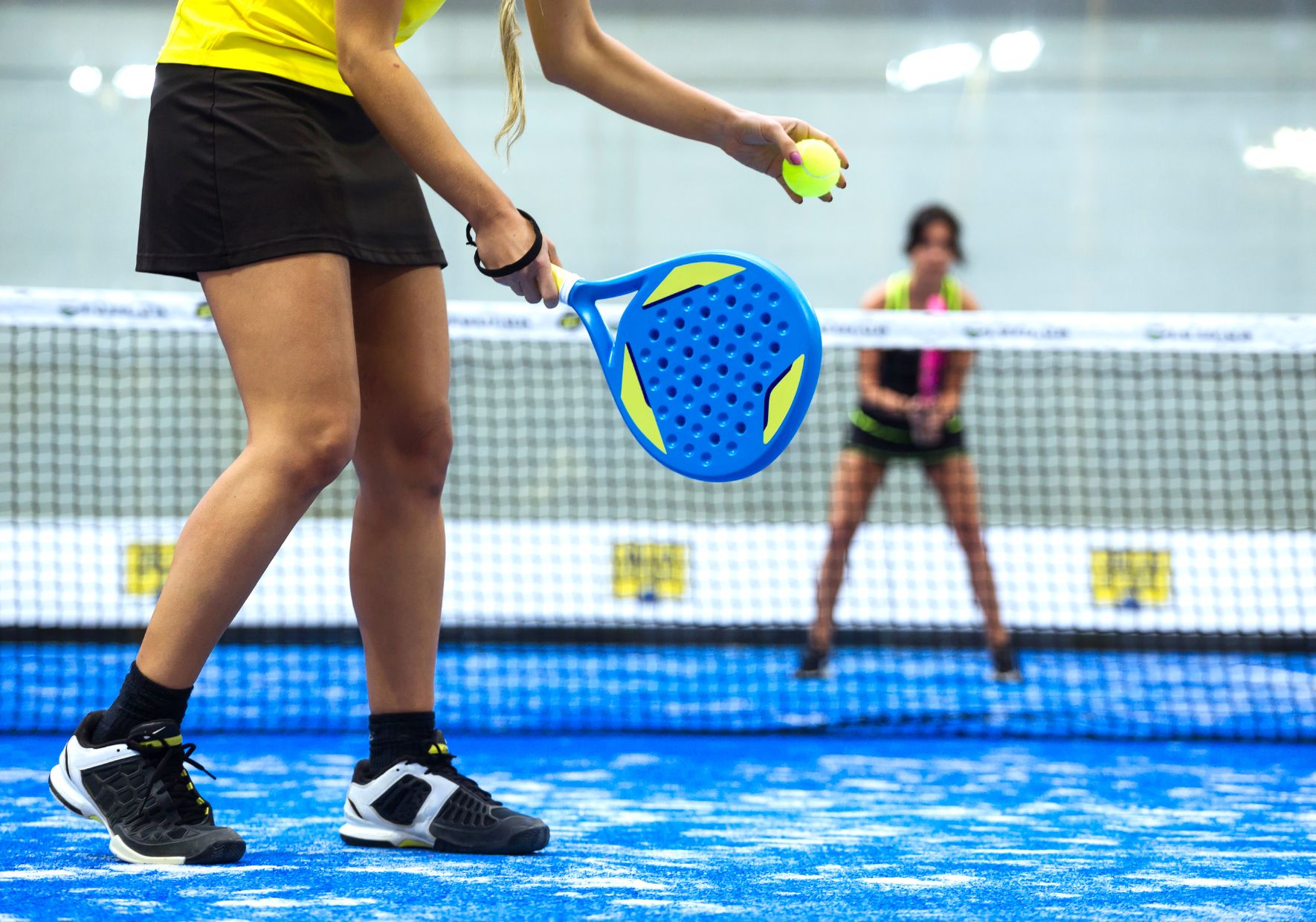 Service au padel